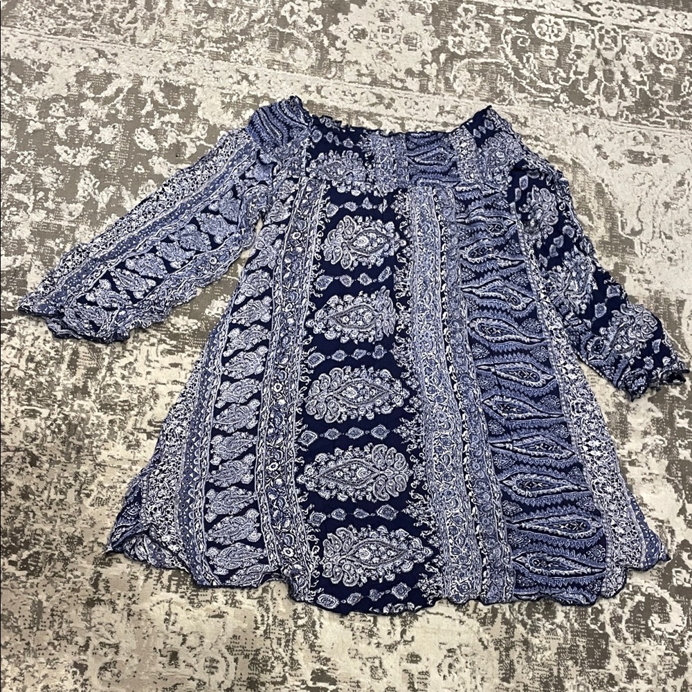 Over the Shoulder Blue and White Patterned Dress